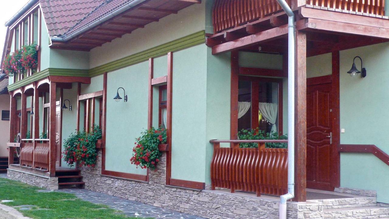 Holiday Resort Švárny Ruzomberok Esterno foto